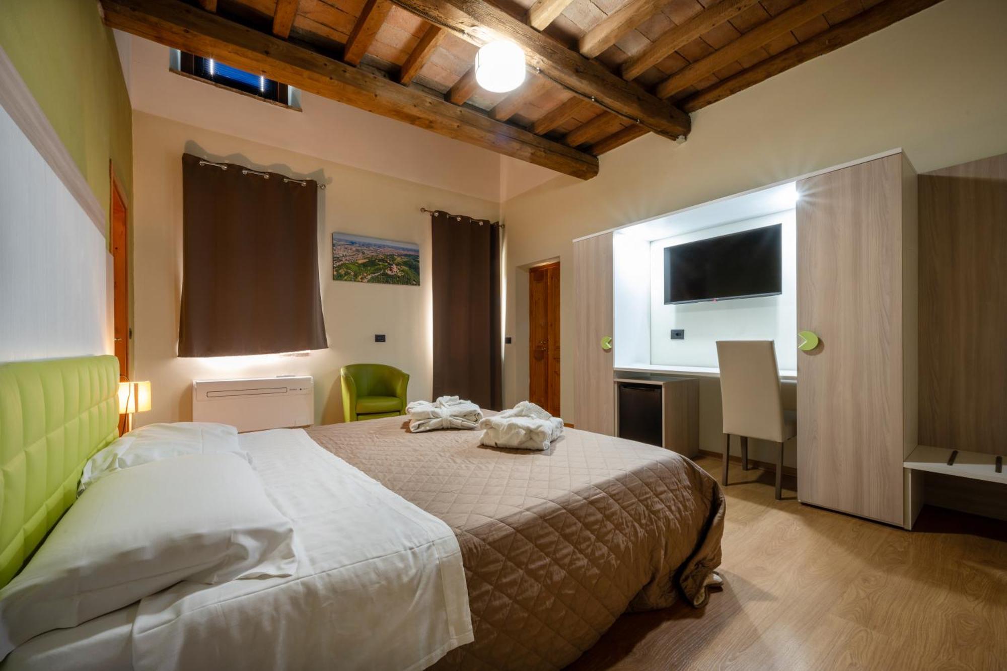 Castello Di Marano Sul Panaro - Room & Breakfast 객실 사진