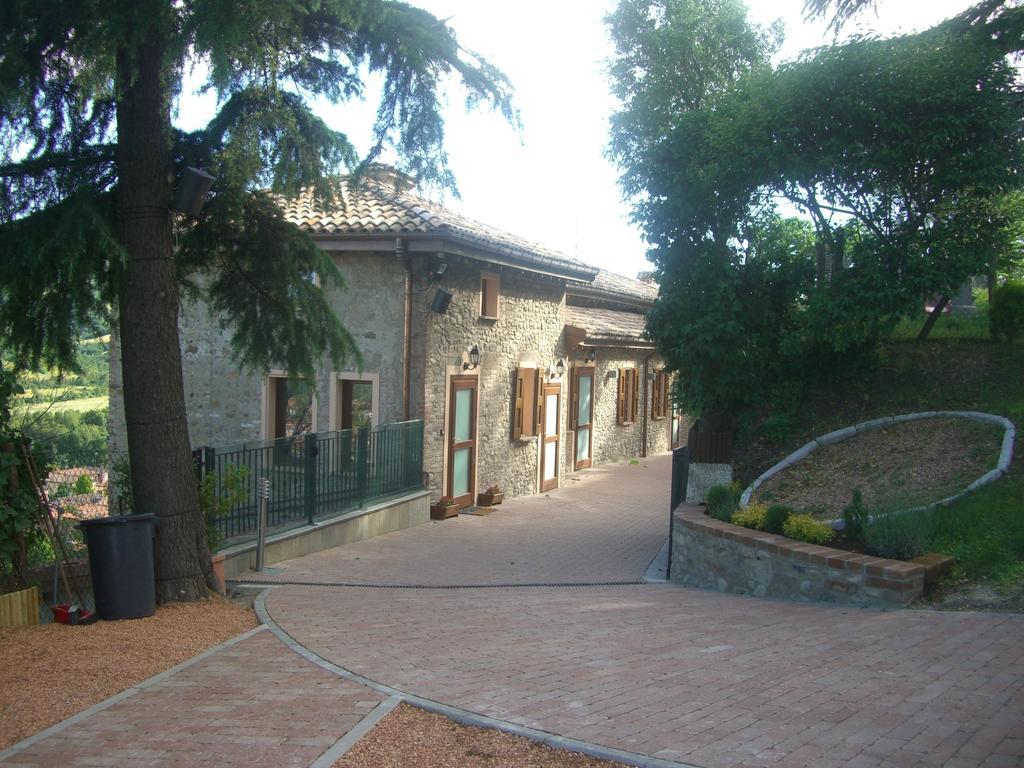 Castello Di Marano Sul Panaro - Room & Breakfast 객실 사진